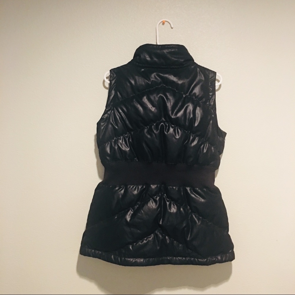 DKNY PUFFED VEST - Picture 2 of 5